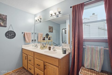 Tiny photo for 5862 Summer Place Drive, Sylvania, OH 43560 (MLS # 10005571)