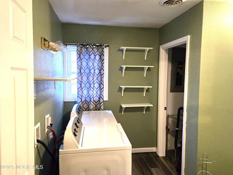 Tiny photo for 307 Main Street, Oakwood, OH 45873 (MLS # 10000586)
