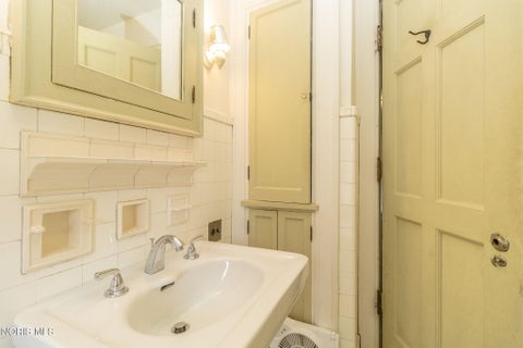 Tiny photo for 2125 Mount Vernon Avenue, Toledo, OH 43607 (MLS # 10012441)
