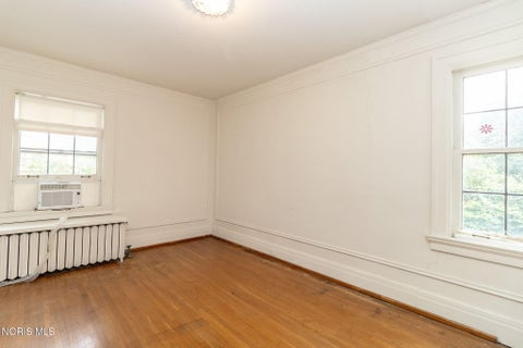 Tiny photo for 2125 Mount Vernon Avenue, Toledo, OH 43607 (MLS # 10012441)