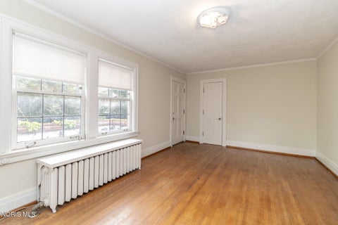 Tiny photo for 2125 Mount Vernon Avenue, Toledo, OH 43607 (MLS # 10012441)