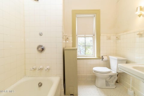 Tiny photo for 2125 Mount Vernon Avenue, Toledo, OH 43607 (MLS # 10012441)