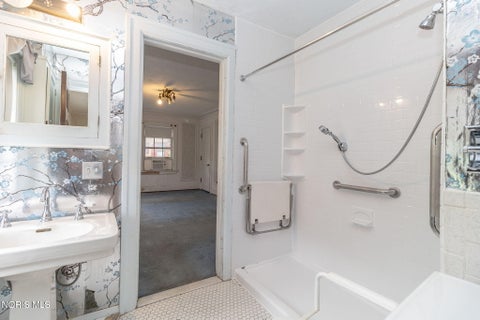 Tiny photo for 2125 Mount Vernon Avenue, Toledo, OH 43607 (MLS # 10012441)