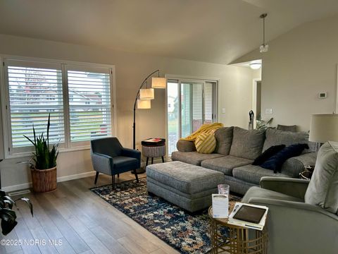 Tiny photo for 226 Myah Drive, Fremont, OH 43420 (MLS # 10001573)