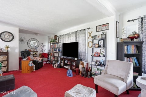 Tiny photo for 205 Beechwood Drive, Tiffin, OH 44883 (MLS # 10011361)