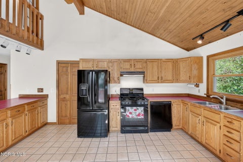 Tiny photo for 11005 S River Road, Grand Rapids, OH 43522 (MLS # 10014200)