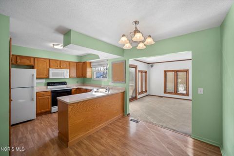 Tiny photo for 3845 Fairwood Drive, Sylvania, OH 43560 (MLS # 10004362)