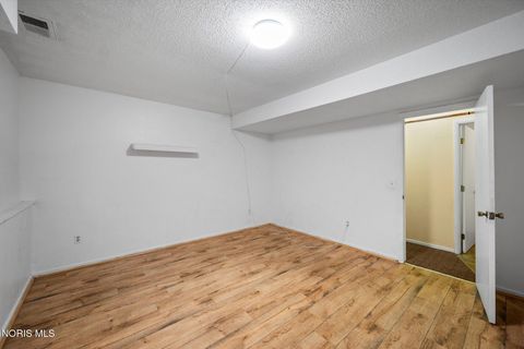 Tiny photo for 3845 Fairwood Drive, Sylvania, OH 43560 (MLS # 10004362)