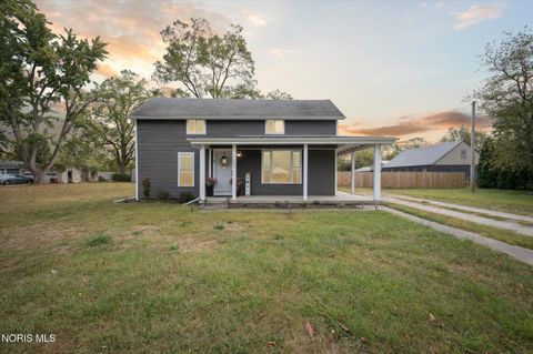 Photo of 127 Bierley Avenue, Pemberville, OH 43450 (MLS # 10004125)