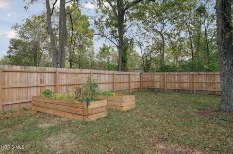 Tiny photo for 127 Bierley Avenue, Pemberville, OH 43450 (MLS # 10004125)