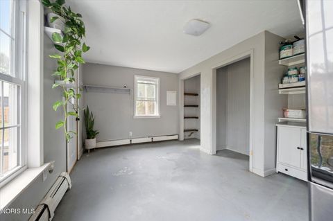 Tiny photo for 127 Bierley Avenue, Pemberville, OH 43450 (MLS # 10004125)