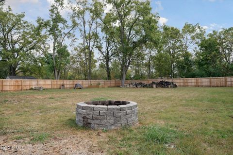 Tiny photo for 127 Bierley Avenue, Pemberville, OH 43450 (MLS # 10004125)