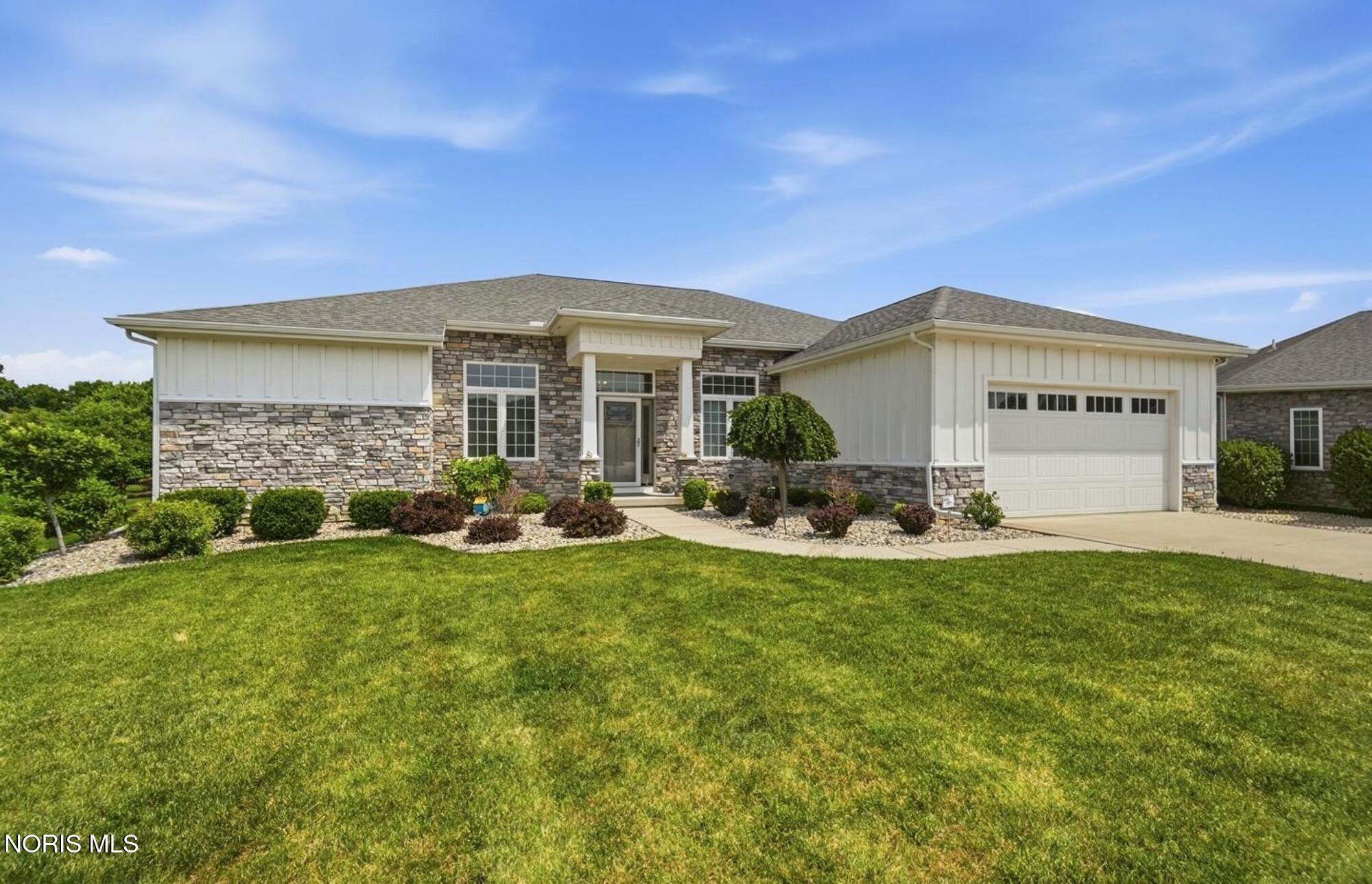 6128 Benjamin Court