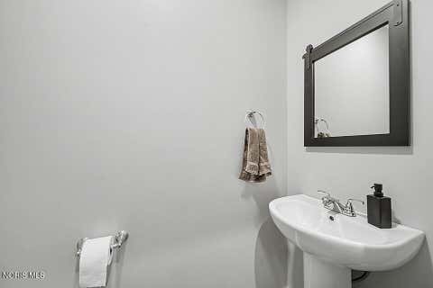 Tiny photo for 844 Autumn Avenue, Carey, OH 43316 (MLS # 10010541)
