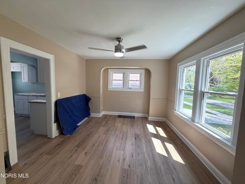 Tiny photo for 1344 Corbin Road, Toledo, OH 43612 (MLS # 10007113)