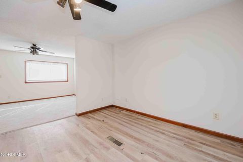 Tiny photo for 400 E Pearl Street, Findlay, OH 45840 (MLS # 10004647)