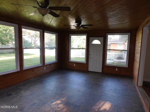 Tiny photo for 1217 Madison Road, Fostoria, OH 44830 (MLS # 10012569)