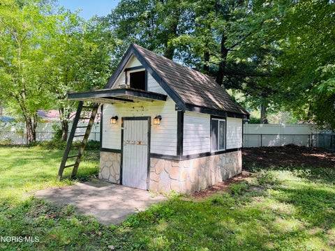 Tiny photo for 4028 W Laskey Road, Toledo, OH 43623 (MLS # 10012685)