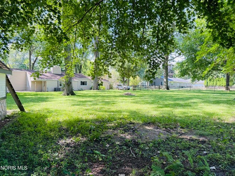Tiny photo for 4028 W Laskey Road, Toledo, OH 43623 (MLS # 10012685)