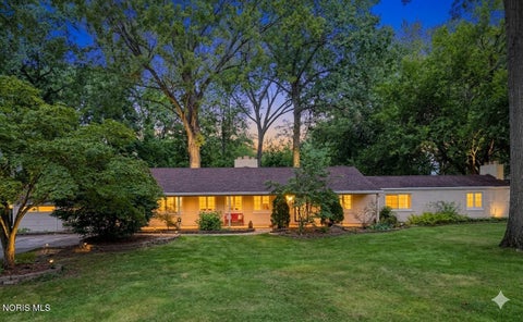 Photo of 4028 W Laskey Road, Toledo, OH 43623 (MLS # 10012685)