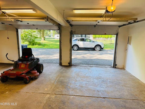 Tiny photo for 4028 W Laskey Road, Toledo, OH 43623 (MLS # 10012685)