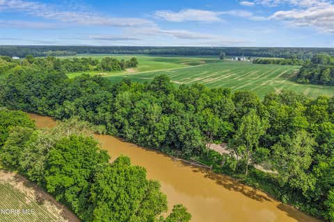 Tiny photo for 1640 E County Road 6, Tiffin, OH 44883 (MLS # 10010095)