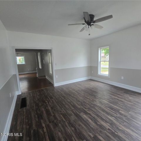 Tiny photo for 201 E Maple Street, Liberty Center, OH 43532 (MLS # 10011053)