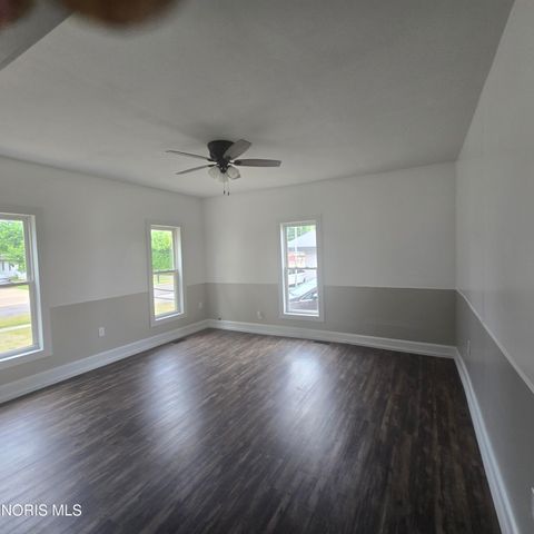 Tiny photo for 201 E Maple Street, Liberty Center, OH 43532 (MLS # 10011053)