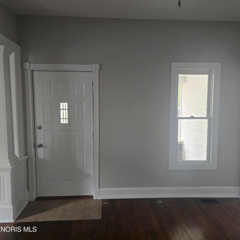Tiny photo for 201 E Maple Street, Liberty Center, OH 43532 (MLS # 10011053)