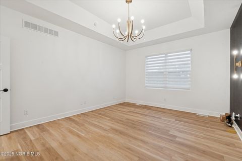 Tiny photo for 995 Stoneleigh Road, Perrysburg, OH 43551 (MLS # 10000087)