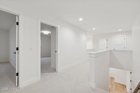 Tiny photo for 995 Stoneleigh Road, Perrysburg, OH 43551 (MLS # 10000087)