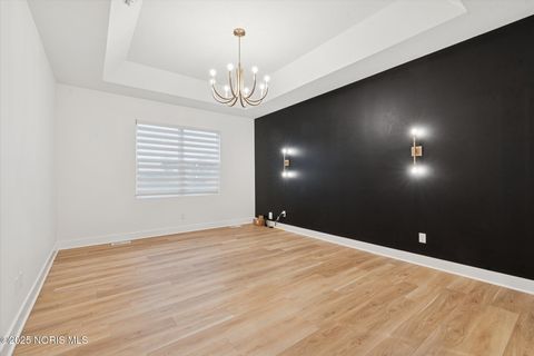 Tiny photo for 995 Stoneleigh Road, Perrysburg, OH 43551 (MLS # 10000087)