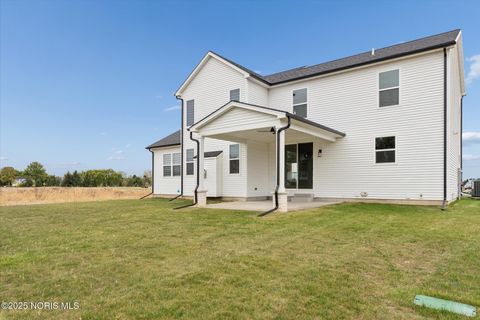 Tiny photo for 995 Stoneleigh Road, Perrysburg, OH 43551 (MLS # 10000087)