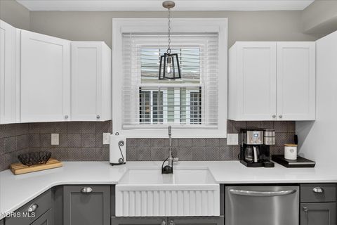 Tiny photo for 3444 Gallatin Road, Ottawa Hills, OH 43606 (MLS # 10008151)