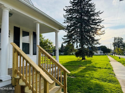 Tiny photo for 266 E Hudson Street, Toledo, OH 43608 (MLS # 10013231)