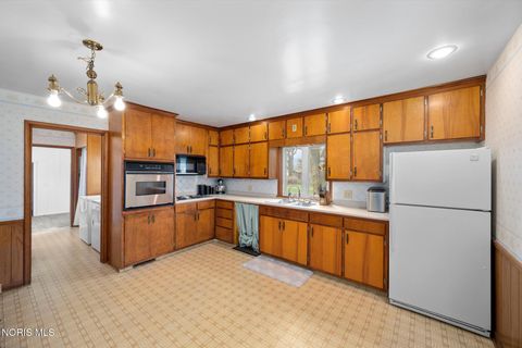 Tiny photo for 629 W Smith Street, Gibsonburg, OH 43431 (MLS # 10005594)