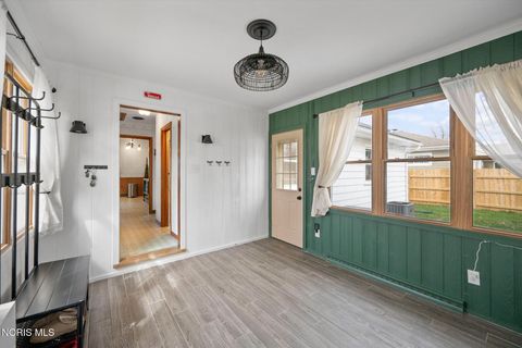 Tiny photo for 629 W Smith Street, Gibsonburg, OH 43431 (MLS # 10005594)