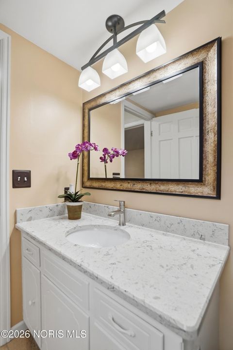 Tiny photo for 6854 Williamsburg Drive, Sylvania, OH 43560 (MLS # 10003154)