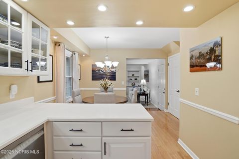 Tiny photo for 6854 Williamsburg Drive, Sylvania, OH 43560 (MLS # 10003154)