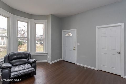 Tiny photo for 2258 Kent Street, Toledo, OH 43620 (MLS # 10002960)