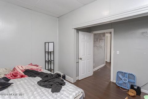 Tiny photo for 2258 Kent Street, Toledo, OH 43620 (MLS # 10002960)