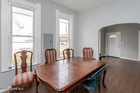 Tiny photo for 2258 Kent Street, Toledo, OH 43620 (MLS # 10002960)