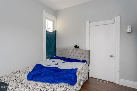 Tiny photo for 2258 Kent Street, Toledo, OH 43620 (MLS # 10002960)