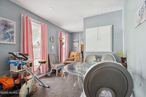 Tiny photo for 547 Church Street, Toledo, OH 43605 (MLS # 10000621)