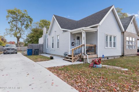 Tiny photo for 547 Church Street, Toledo, OH 43605 (MLS # 10000621)