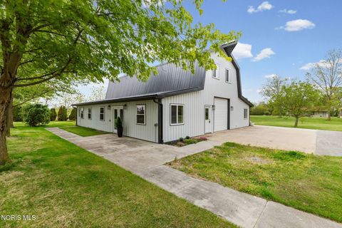 Photo of 5905 Ohio Street, Berkey, OH 43504 (MLS # 10007957)