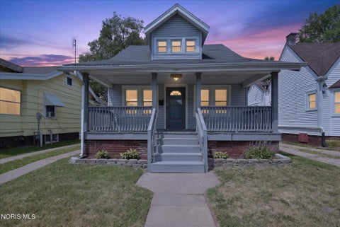 Photo of 4405 Fairview Drive, Toledo, OH 43612 (MLS # 10008476)