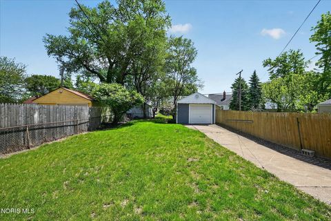 Tiny photo for 553 Andora Drive, Toledo, OH 43609 (MLS # 10009288)