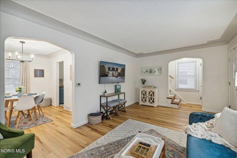 Tiny photo for 553 Andora Drive, Toledo, OH 43609 (MLS # 10009288)