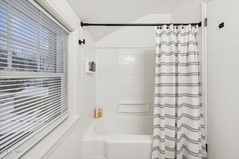 Tiny photo for 553 Andora Drive, Toledo, OH 43609 (MLS # 10009288)
